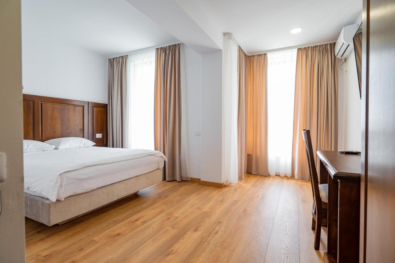 Voyager Hotel Năvodari Exterior foto